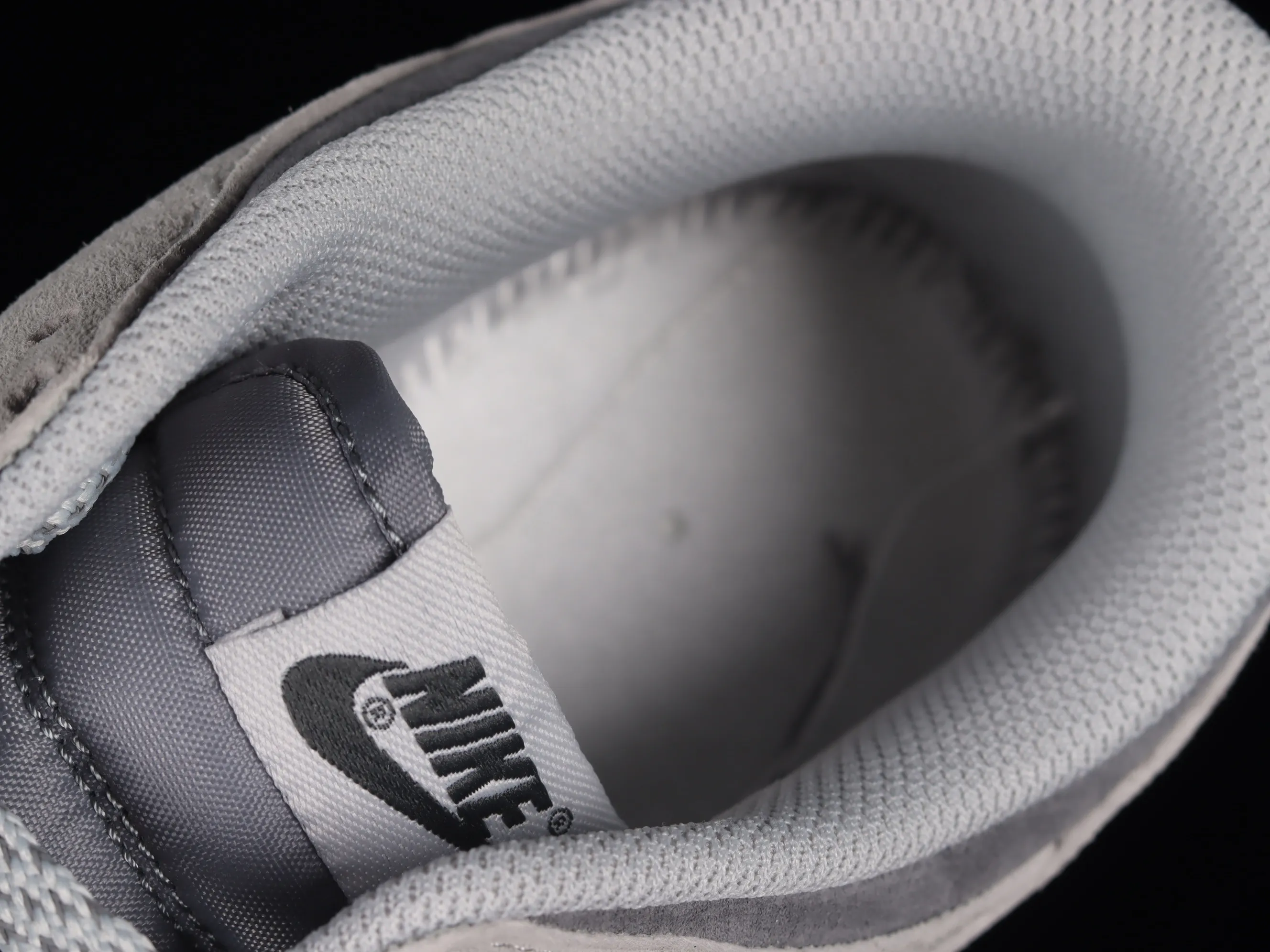 All Categories Nk SB Dunk Series Nk SB Dunk Low Low-top sneakers Otomo Katsuhiro x Nk SB Dunk Low "Steamboy OST" Creative customization collaboration Otomo Katsuhiro co-branded SB low-top sports and leisure sneakers DD3699-003